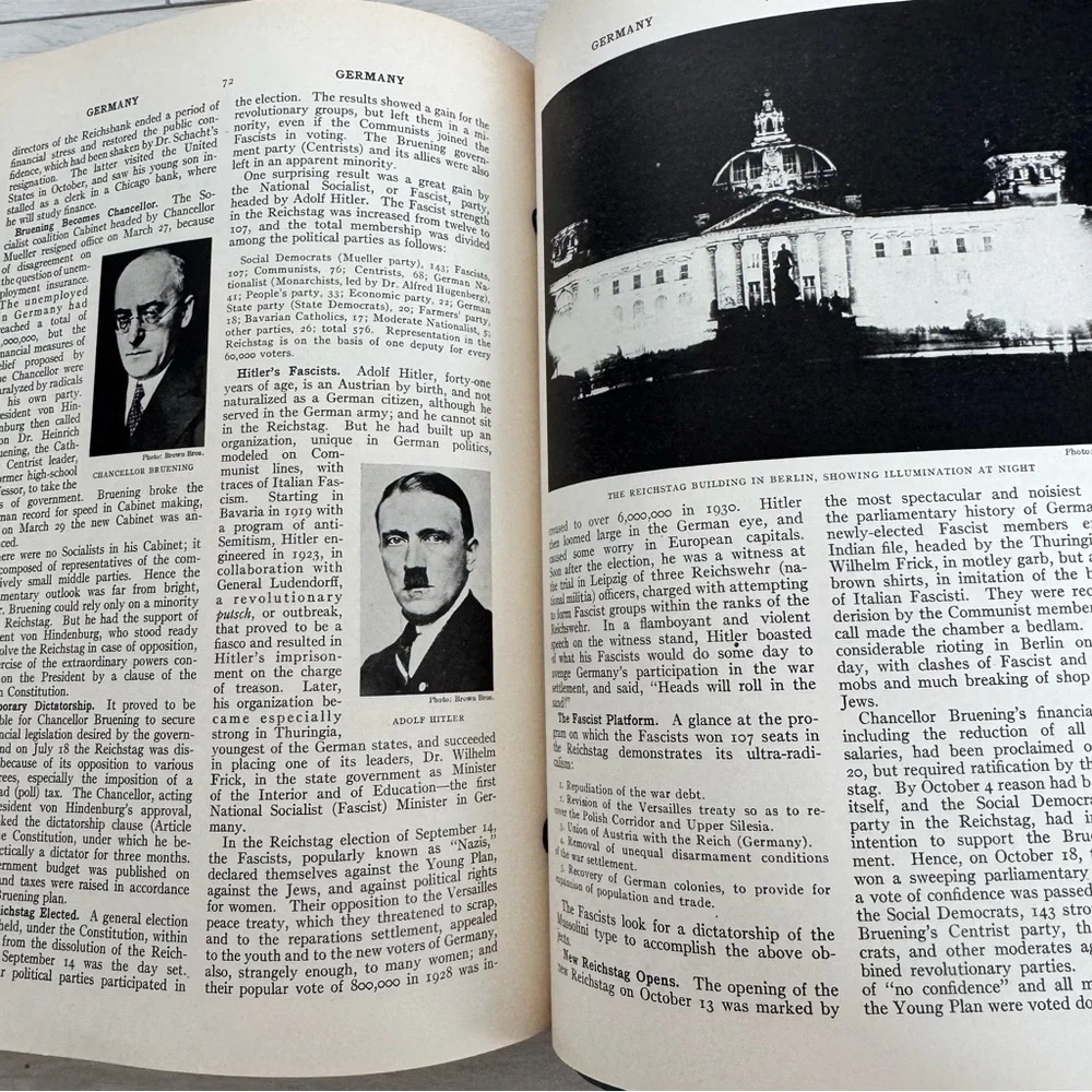 Vintage The World Book Loose Leaf Annual Book Binder 1928-1931 - Picture 10 of 14